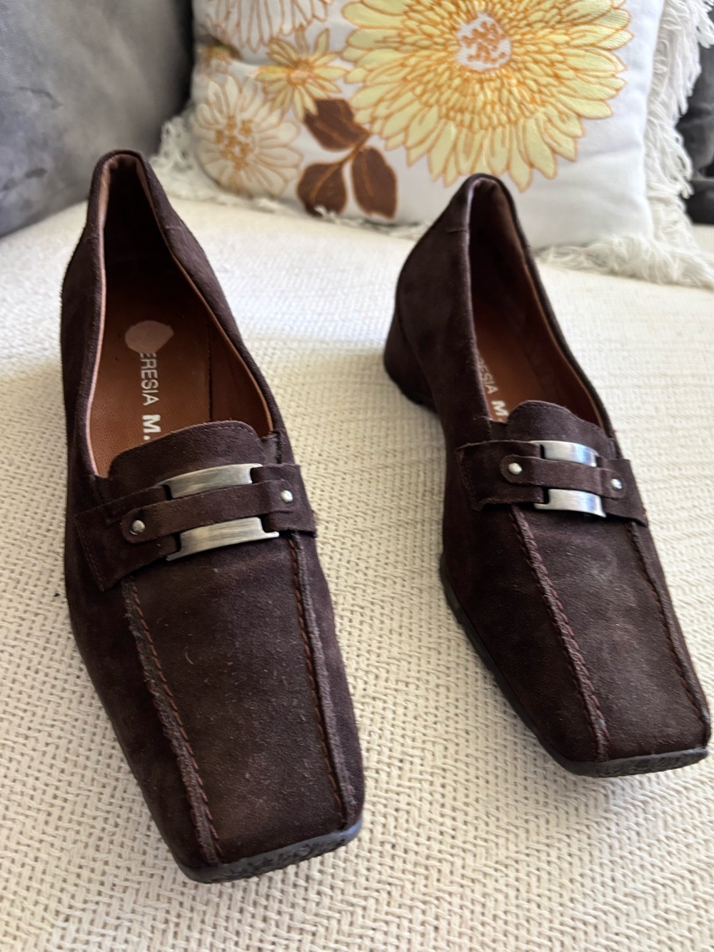 Theresia M. Brown Suede Driving Shoes Size 6.5